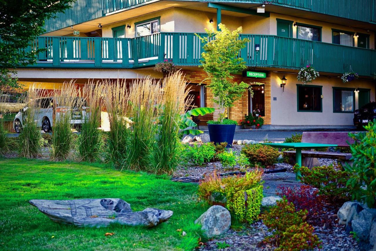 Robin Hood Inn And Suites Victoria Ngoại thất bức ảnh