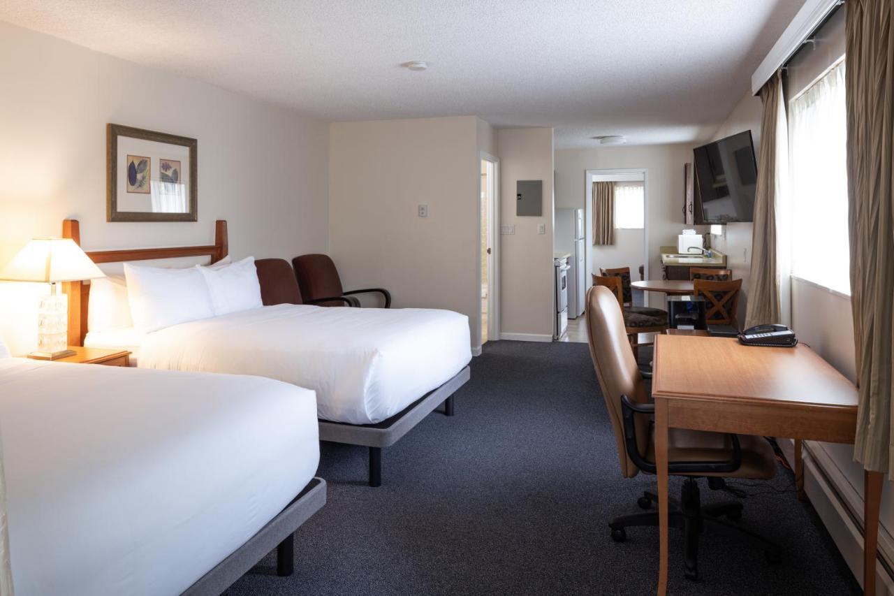 Robin Hood Inn And Suites Victoria Ngoại thất bức ảnh